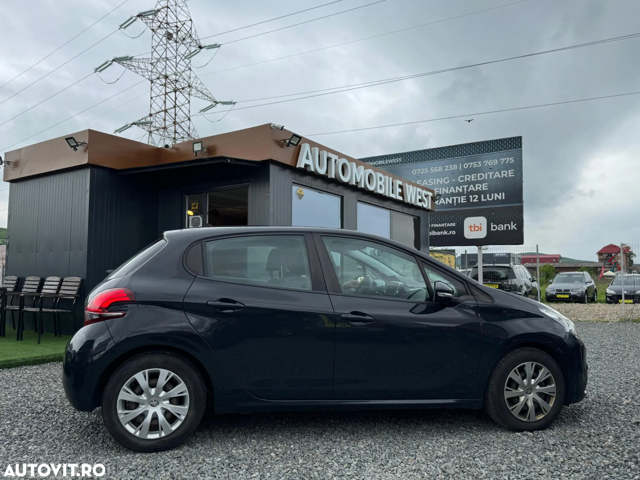 Peugeot 208 1.2 L PureTech Allure - 11