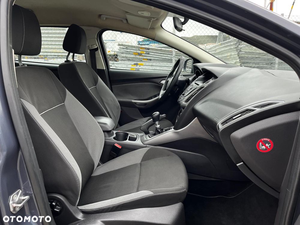 Ford Focus - 11