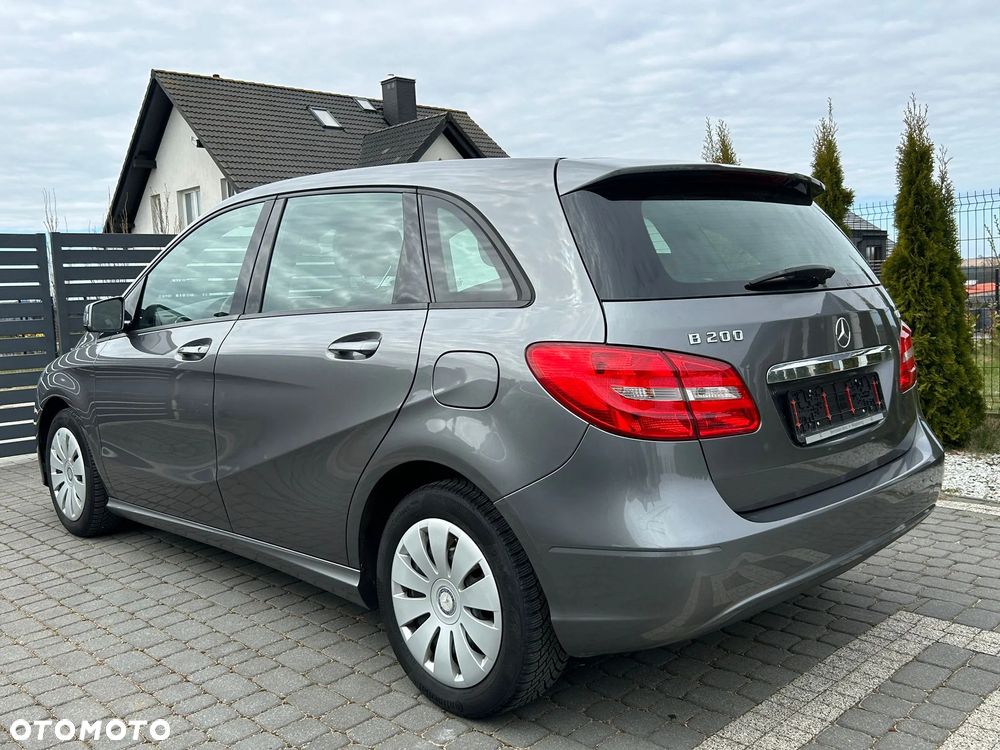 Mercedes-Benz Klasa B 200 CDI - 22