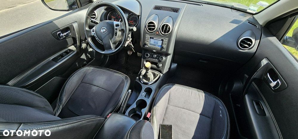 Nissan Qashqai+2 - 12