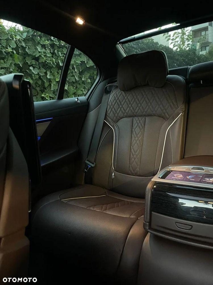 BMW Seria 7 740Ld xDrive - 17