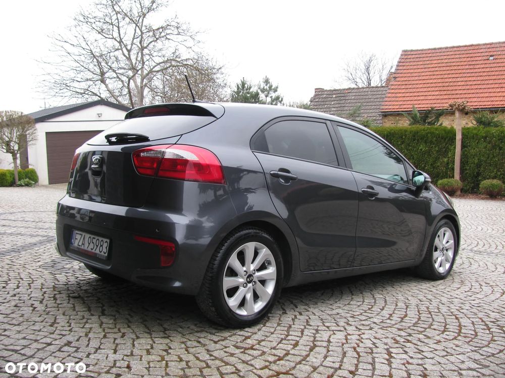 Kia Rio 1.2 Dream Team Edition - 9