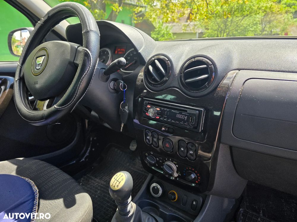 Dacia Duster 1.6 4x4 Prestige - 5