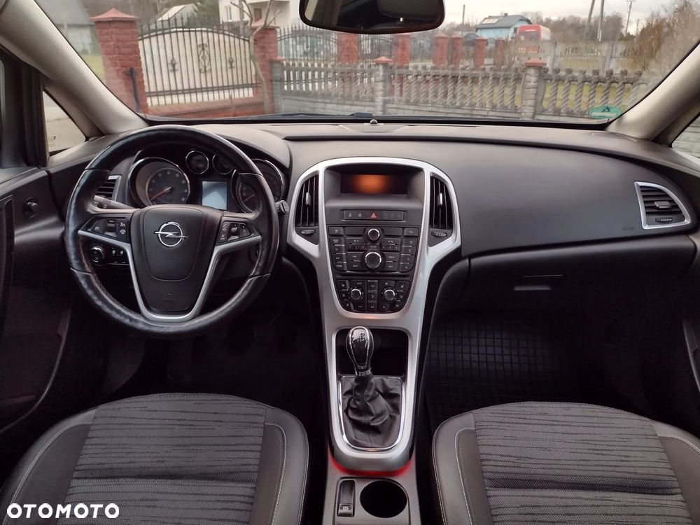 Opel Astra 1.4 Turbo Exklusiv - 14