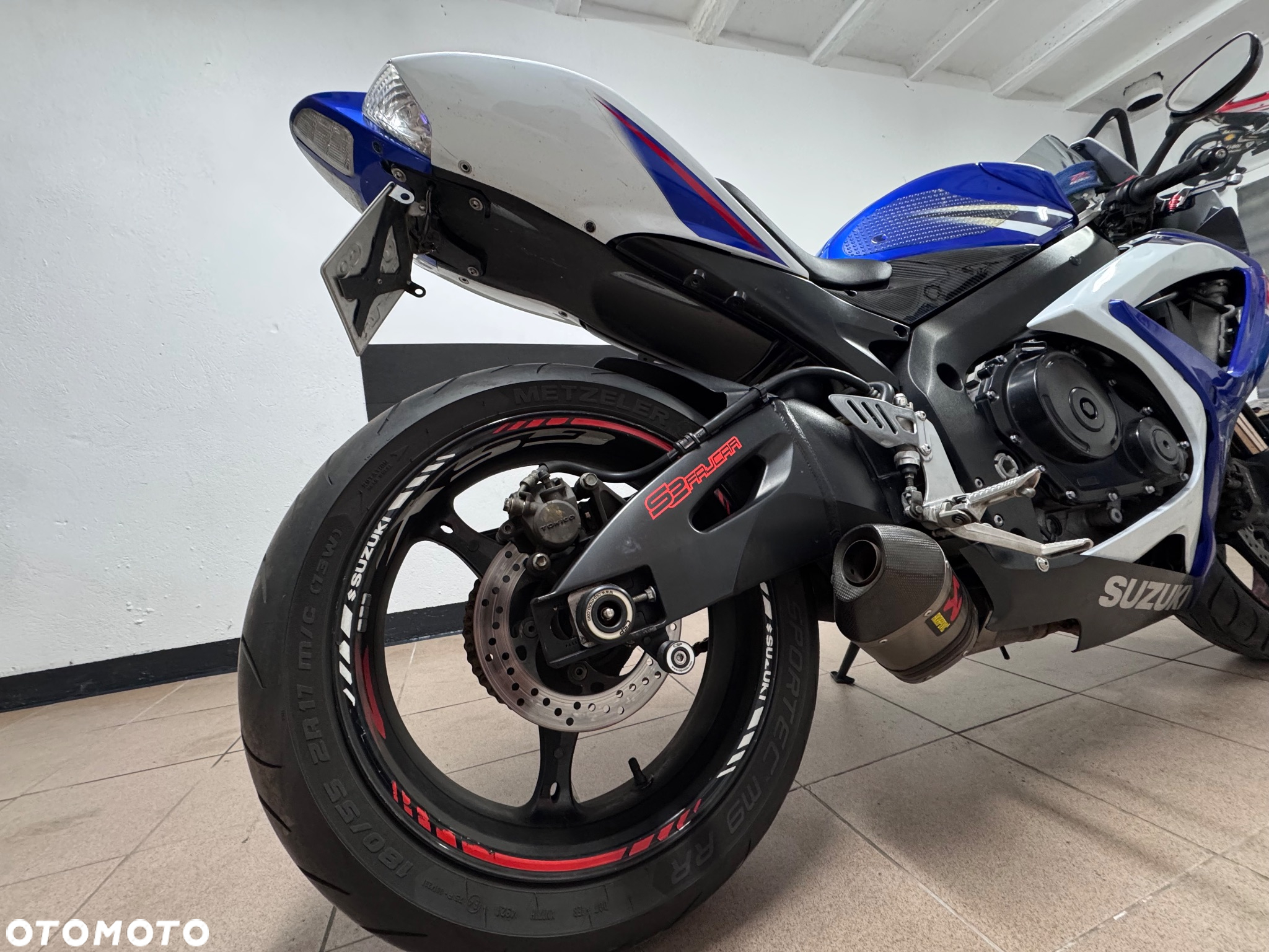 Suzuki GSX-R - 8