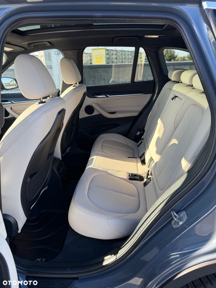 BMW X1 - 10