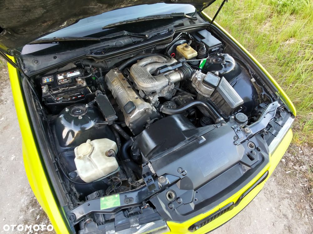 BMW Seria 3 318i - 8