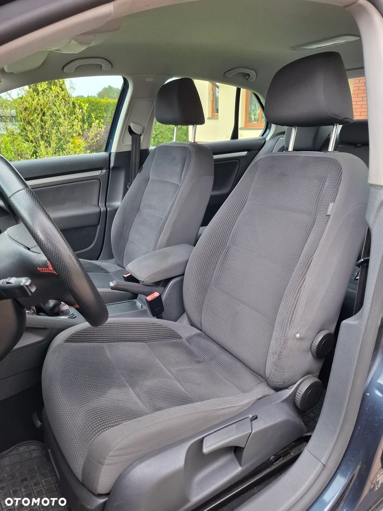 Volkswagen Jetta 1.9 TDI Comfortline - 21