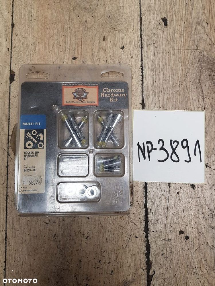 Zestaw chromowanych śrub pokrywy zaworów Harley Davidson Twin Cam 94059-03 - 1