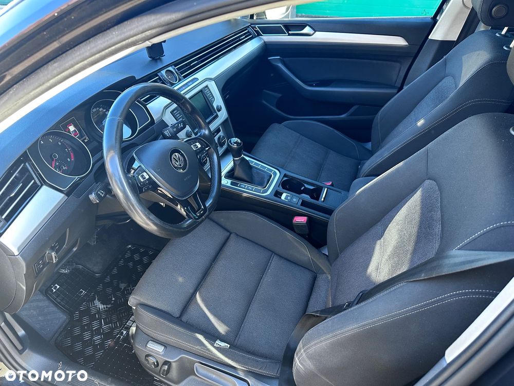 Volkswagen Passat 1.8 TSI BMT Comfortline - 4