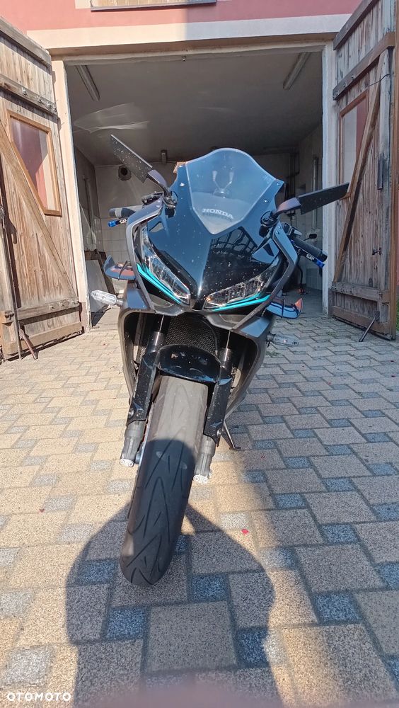 Honda CBR - 2