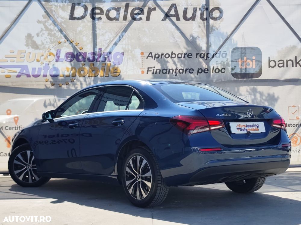 Mercedes-Benz A 250 e 8G-DCT - 13