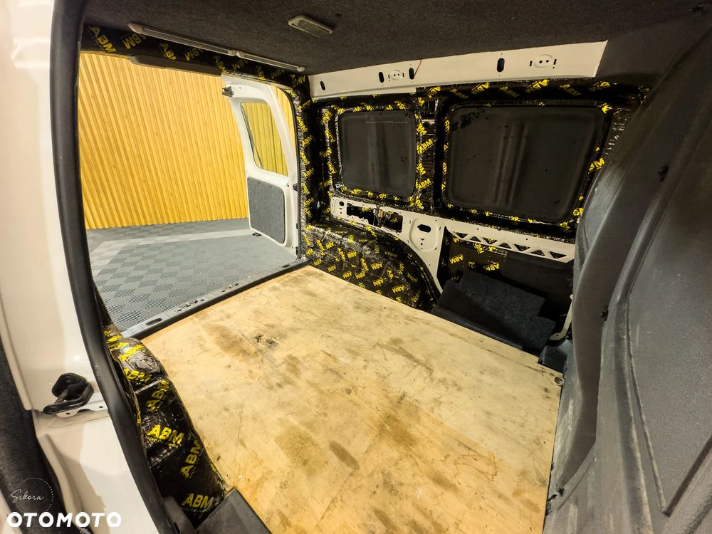 Volkswagen CADDY - 10