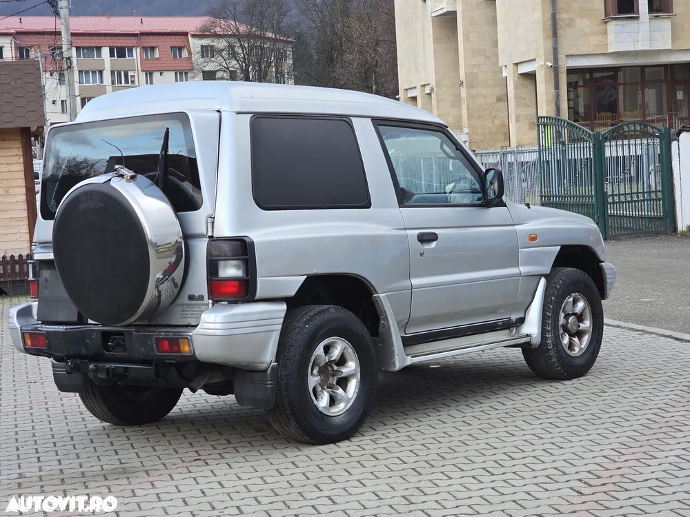 Mitsubishi Pajero Sport 2.5 TD+ Instyle - 3