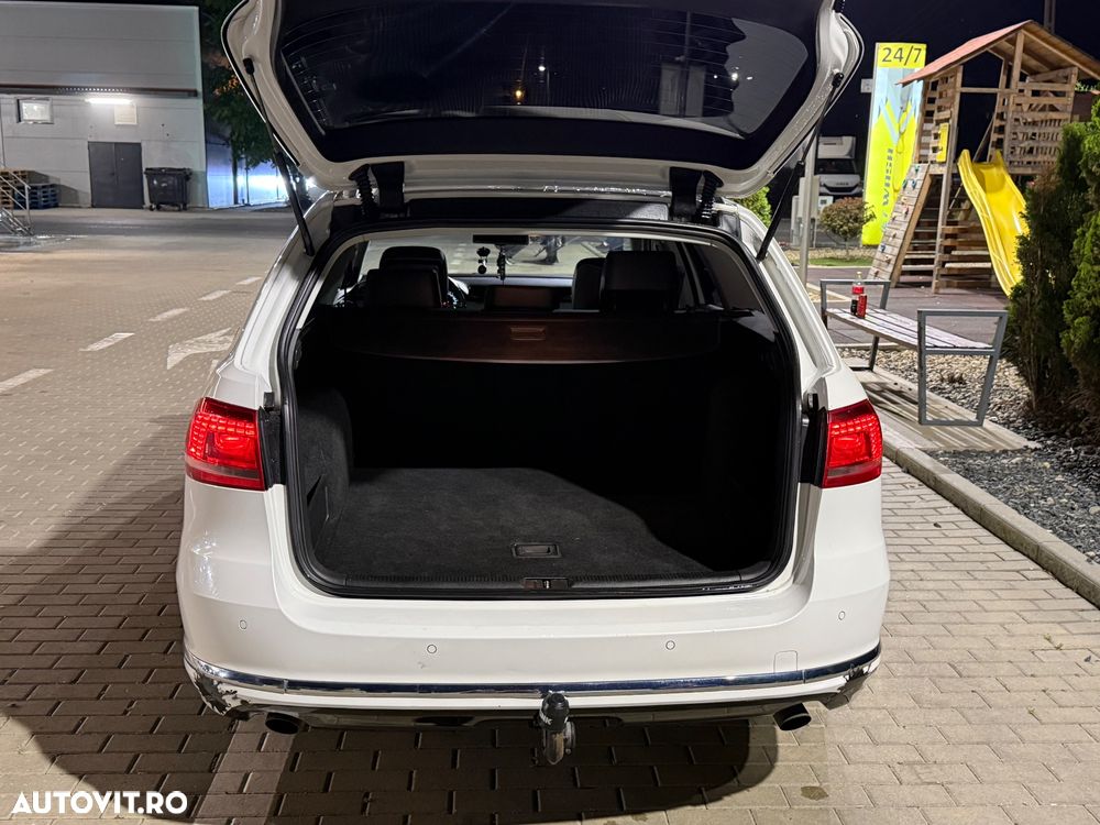 Volkswagen Passat 2.0 TDI 4Motion BlueMotion Technology DSG Highline - 16