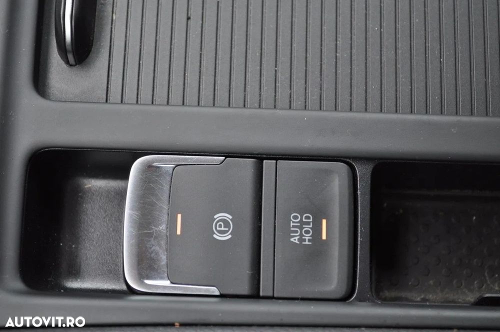 Volkswagen Golf 1.5 TSI ACT (BlueMotion Technology) Comfortline - 26