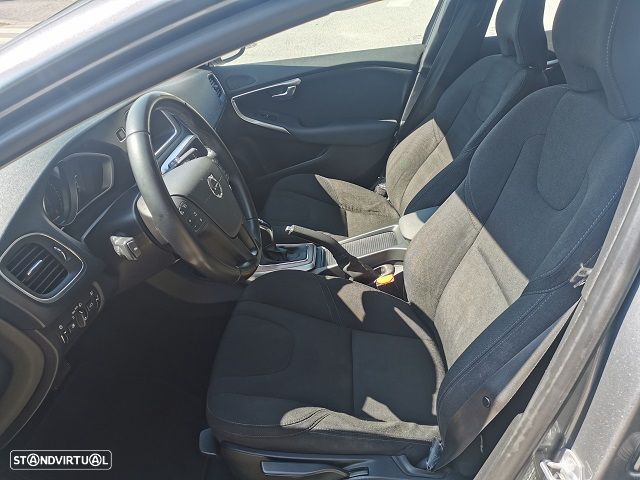 Volvo V40 Cross Country 2.0 D2 Kinetic Geartronic - 30