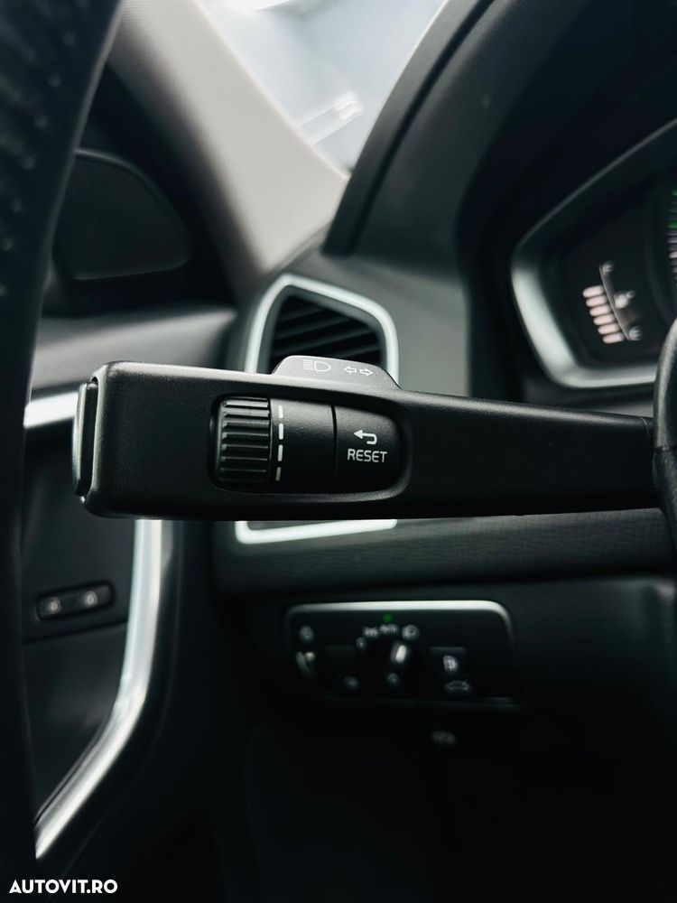 Volvo XC 60 D3 Kinetic - 29