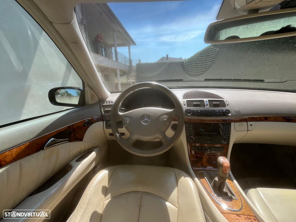 Mercedes-Benz E 220 CDI Avantgarde DPF - 42