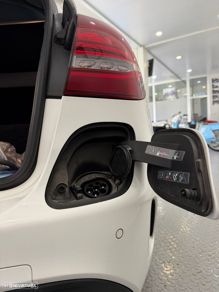 Mercedes-Benz C 300 de AMG Line - 8