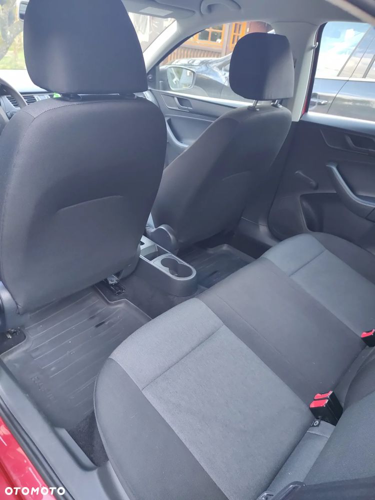 Skoda RAPID Spb 1.2 TSI Active - 9