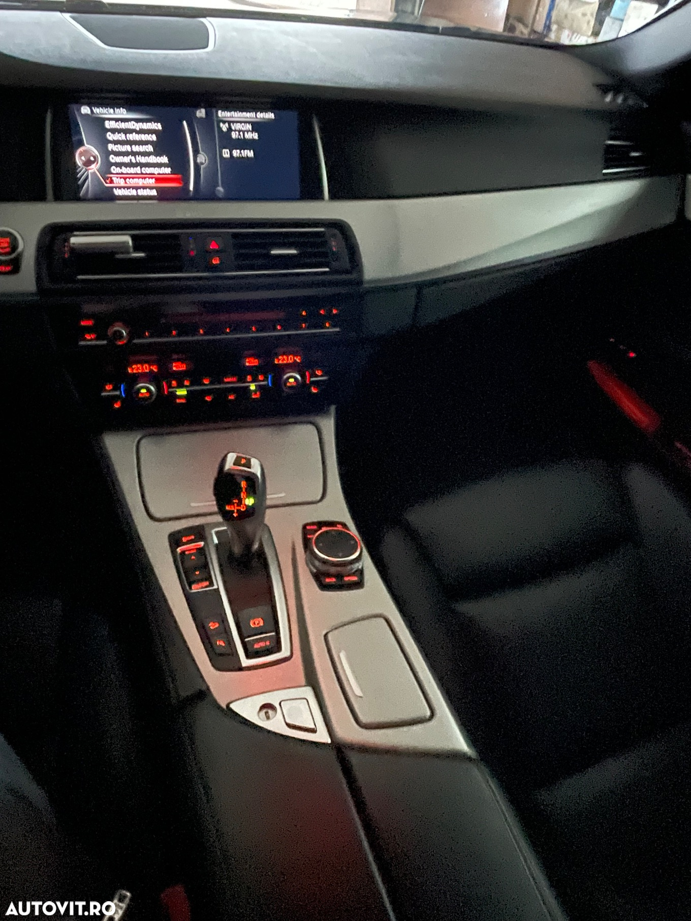 BMW Seria 5 520d xDrive Touring Aut. - 17