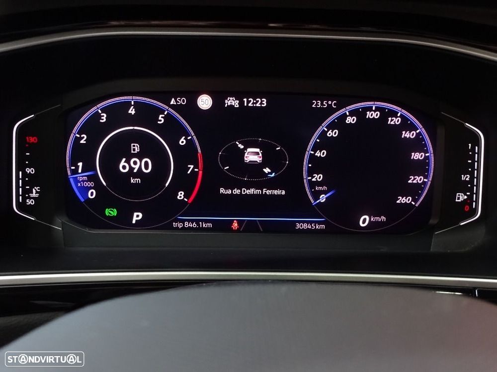 VW T-Roc 1.5 TSI R-Line DSG - 18