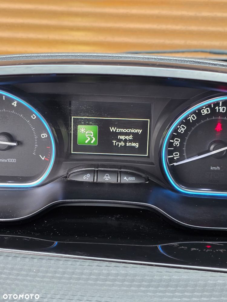 Peugeot 2008 PureTech 110 Stop&Start Crossway - 24