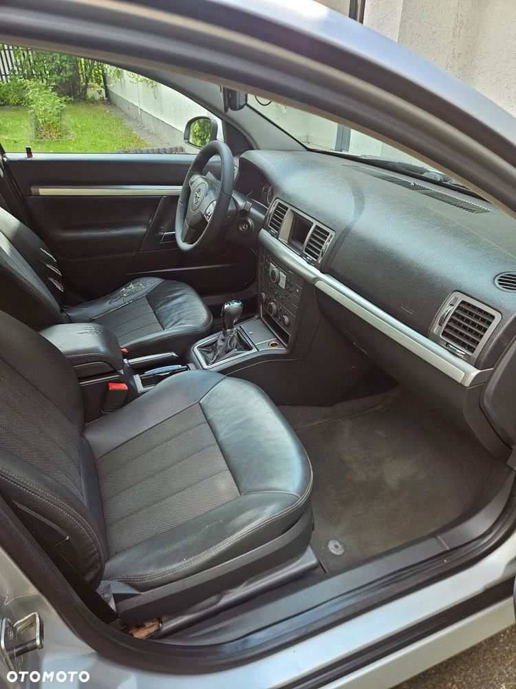Opel Vectra 1.9 CDTI Cosmo - 14