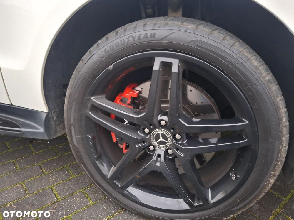 Mercedes-Benz ML - 17