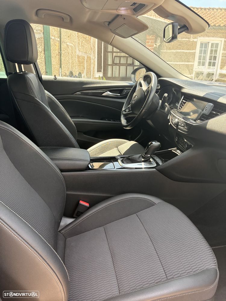 Opel Insignia Grand Sport - 12