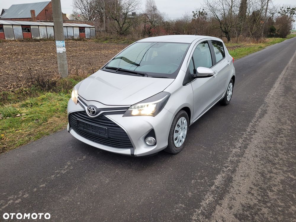 Toyota Yaris 1.0 Premium - 3