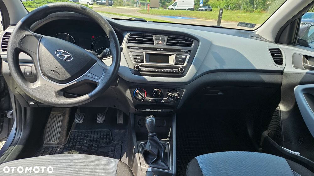 Hyundai i20 1.2 Classic Plus - 17