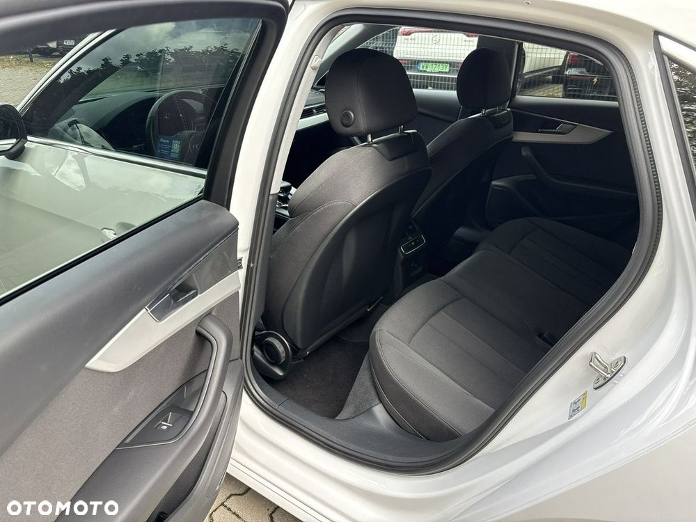 Audi A4 Limousine 35 TFSI mHEV Advanced S tronic - 20