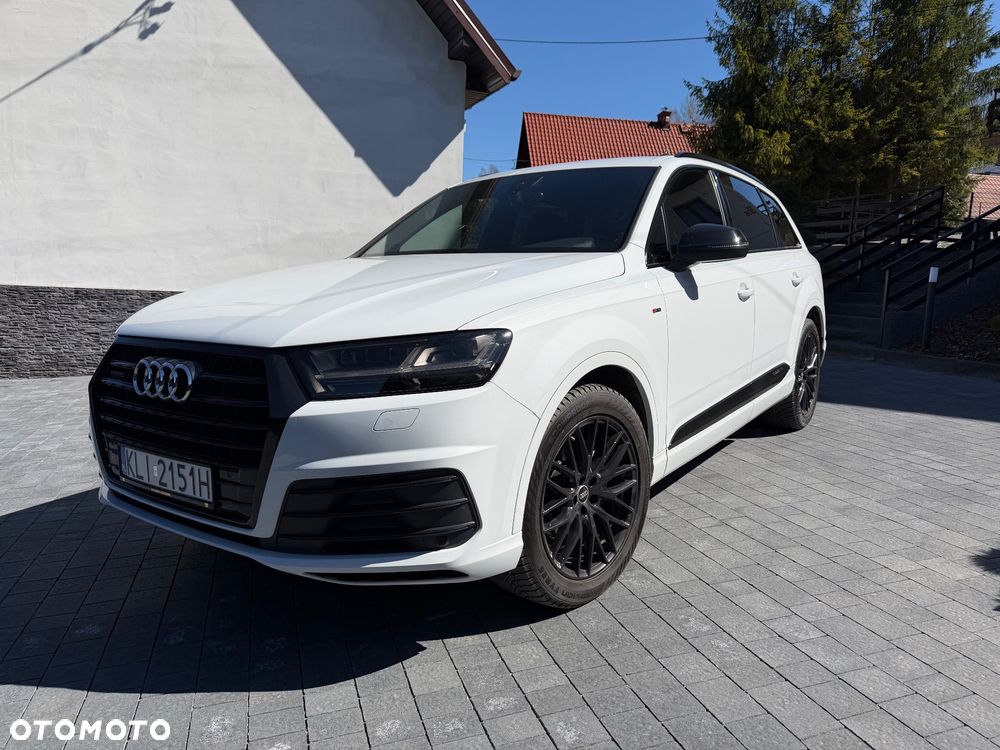 Audi Q7 - 1