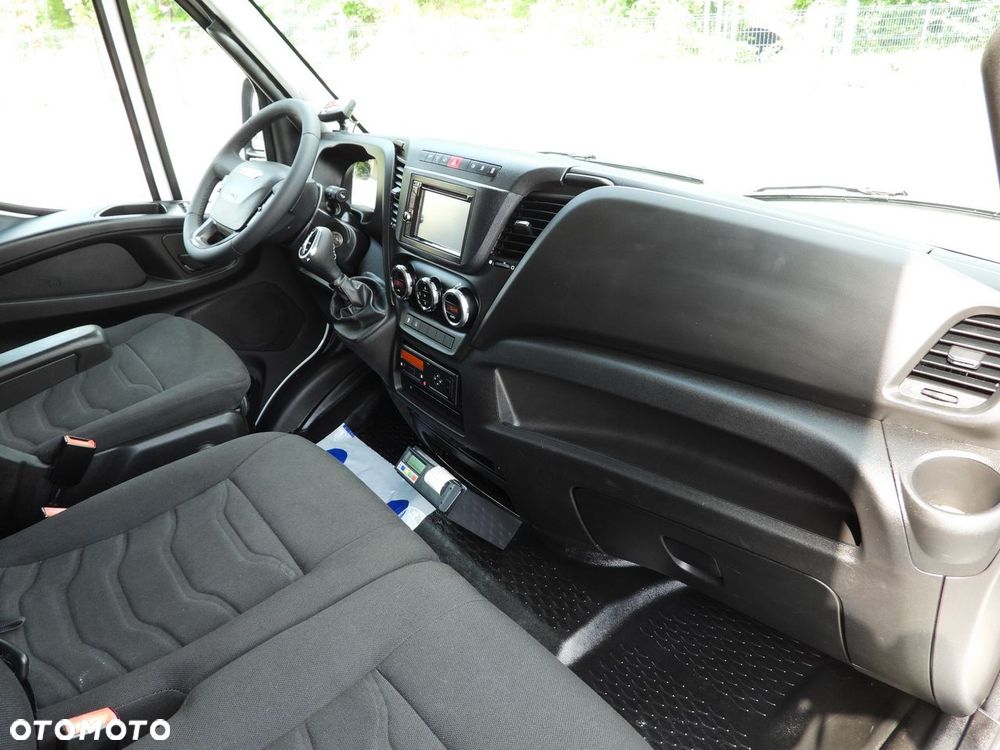 Iveco DAILY 70C17 CHŁODNIA 1*C WINDA 10 PALET ZASILANIE 230V TEMPOMAT KLIMATYZACJA PNEUMATYKA AUTOMAT HI-MATIC BLIŹNIACZE KOŁA  170KM - 41