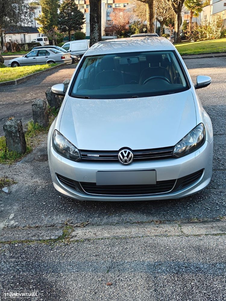 VW Golf 1.6 TDi Trendline BlueMotion - 4