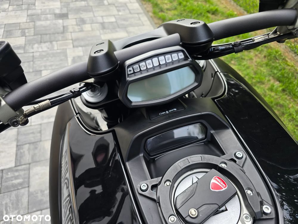 Ducati Diavel - 17