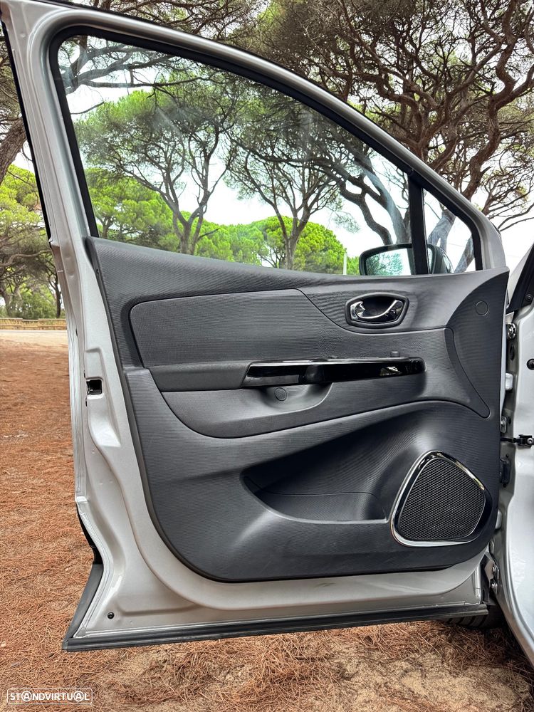 Renault Captur 1.5 dCi Sport EDC - 15