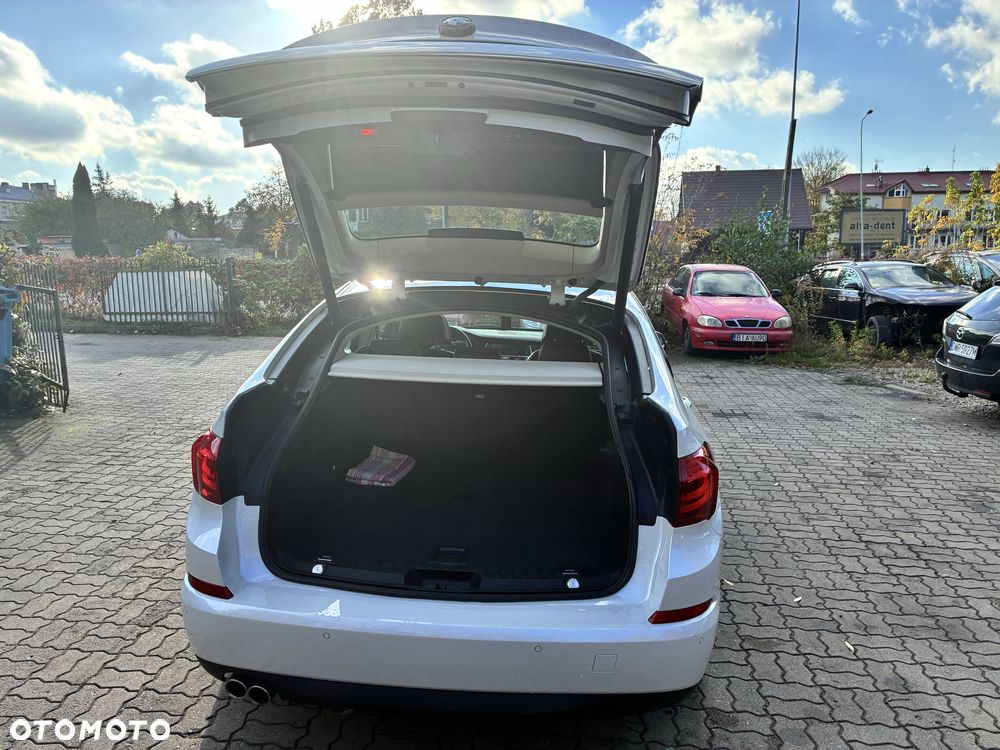 BMW 5GT - 3