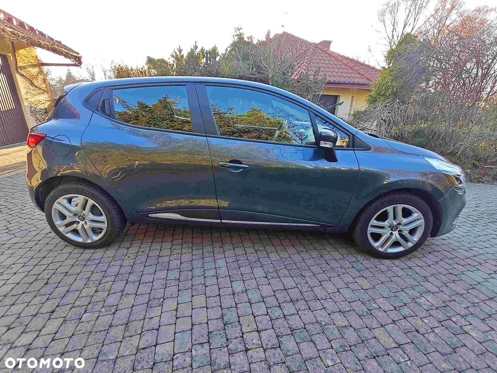 Renault Clio - 8