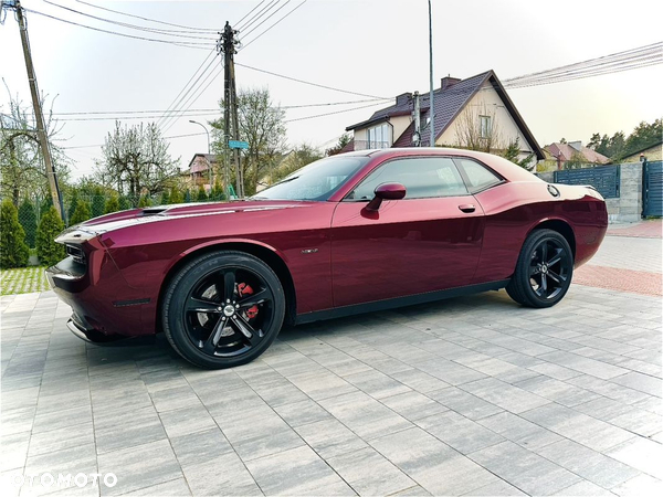 Dodge Challenger