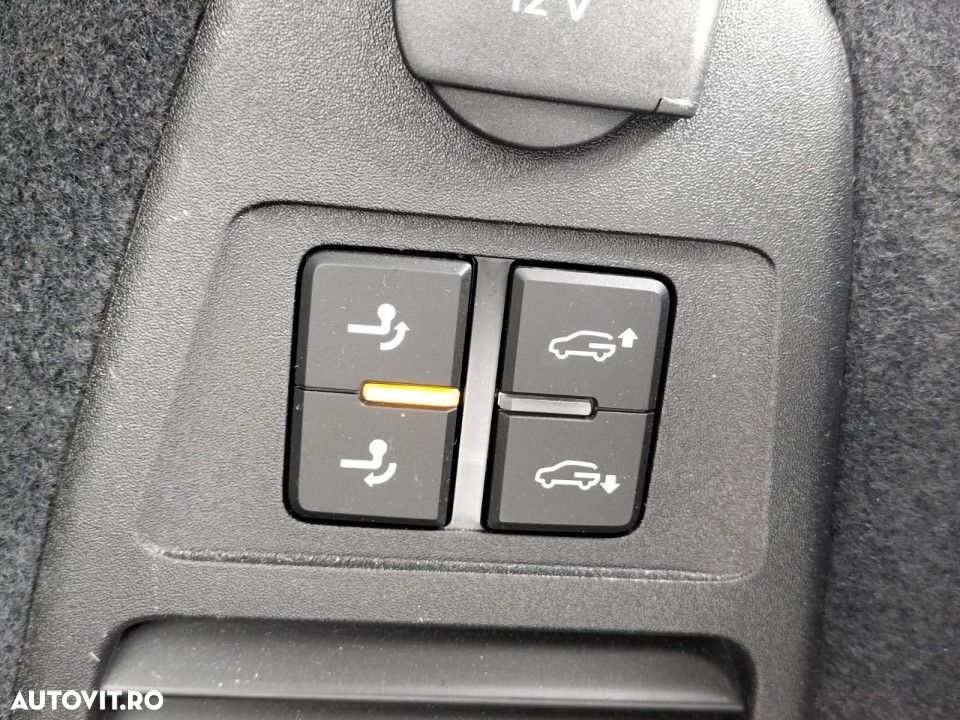 Volkswagen Touareg - 16