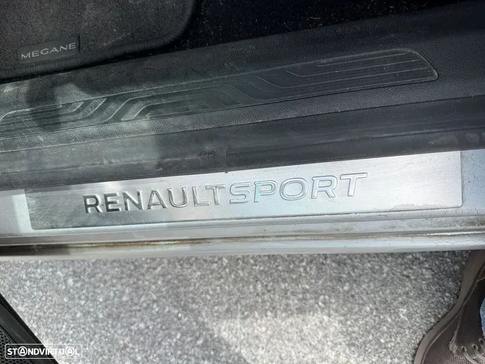 Renault Mégane ENERGY dCi 165 EDC GT - 18