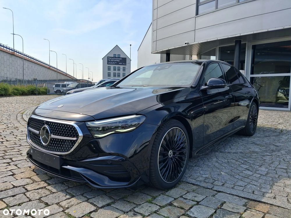 Mercedes-Benz Klasa E 200 mHEV 4-Matic AMG 9G-Tronic - 3