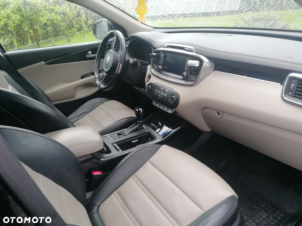Kia Sorento - 8