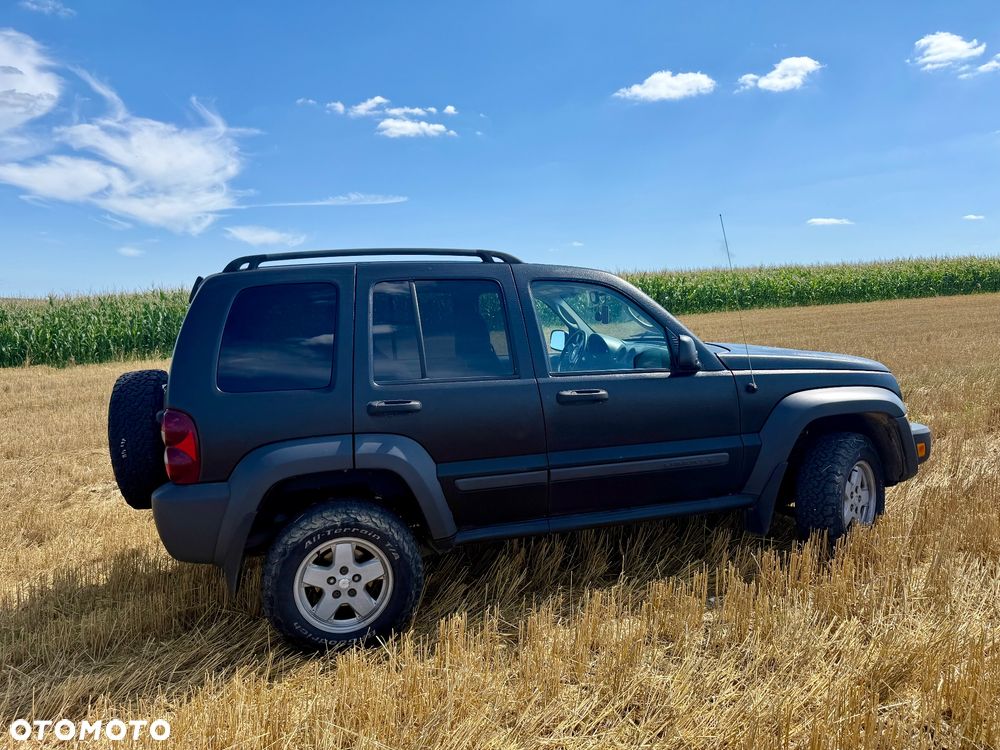 Jeep Liberty - 6