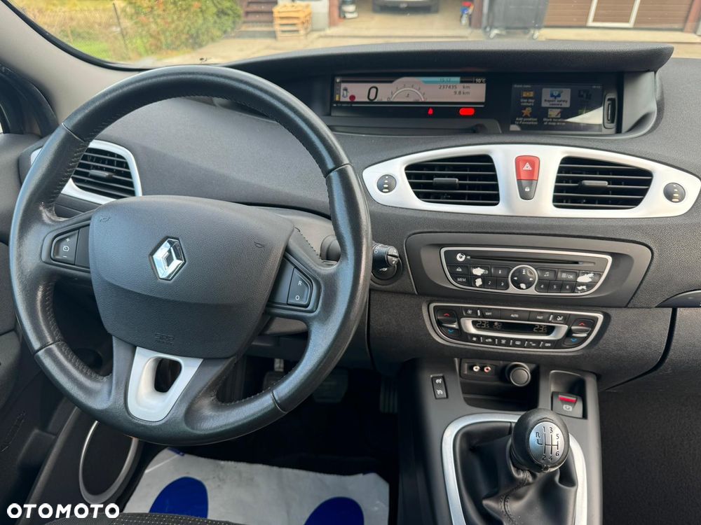 Renault Grand Scenic TCe 130 Dynamique - 24