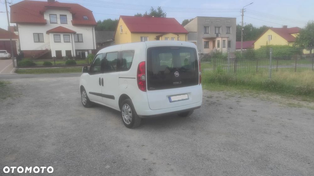 Fiat DOBLO multyat POLSKI SALON 1 WŁASCICIEL 5 OSÓB BEZWYPADKOWY - 2