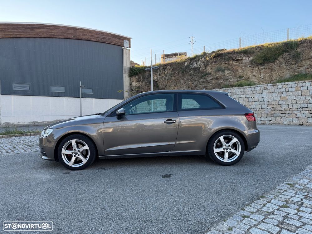 Audi A3 1.6 TDI DPF Ambiente - 5